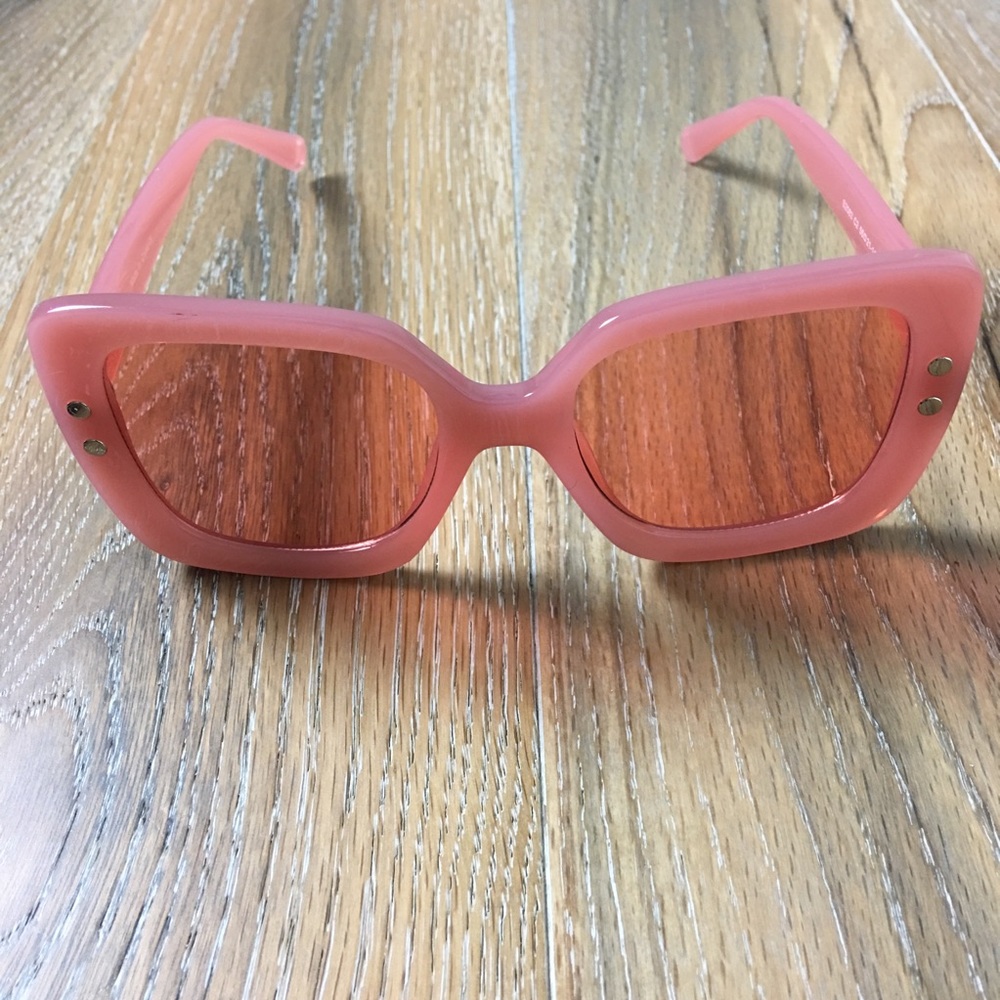 ⬇️ Oversized Square Frame Pink Fashion Sunglasses - Picture 3 of 7